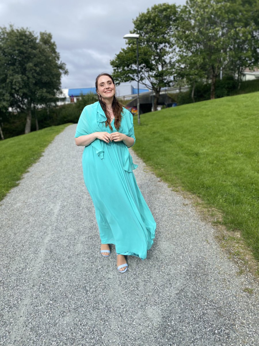 camzilla__'s tweet image. Wow, jeg er pen! 

Hi ha ho! 

(veldig forsinket selfiefredag da jeg var opptatt med å være forlover i bryllupet til vår alles favoritt-Vetle (no offense til andre Vetler))