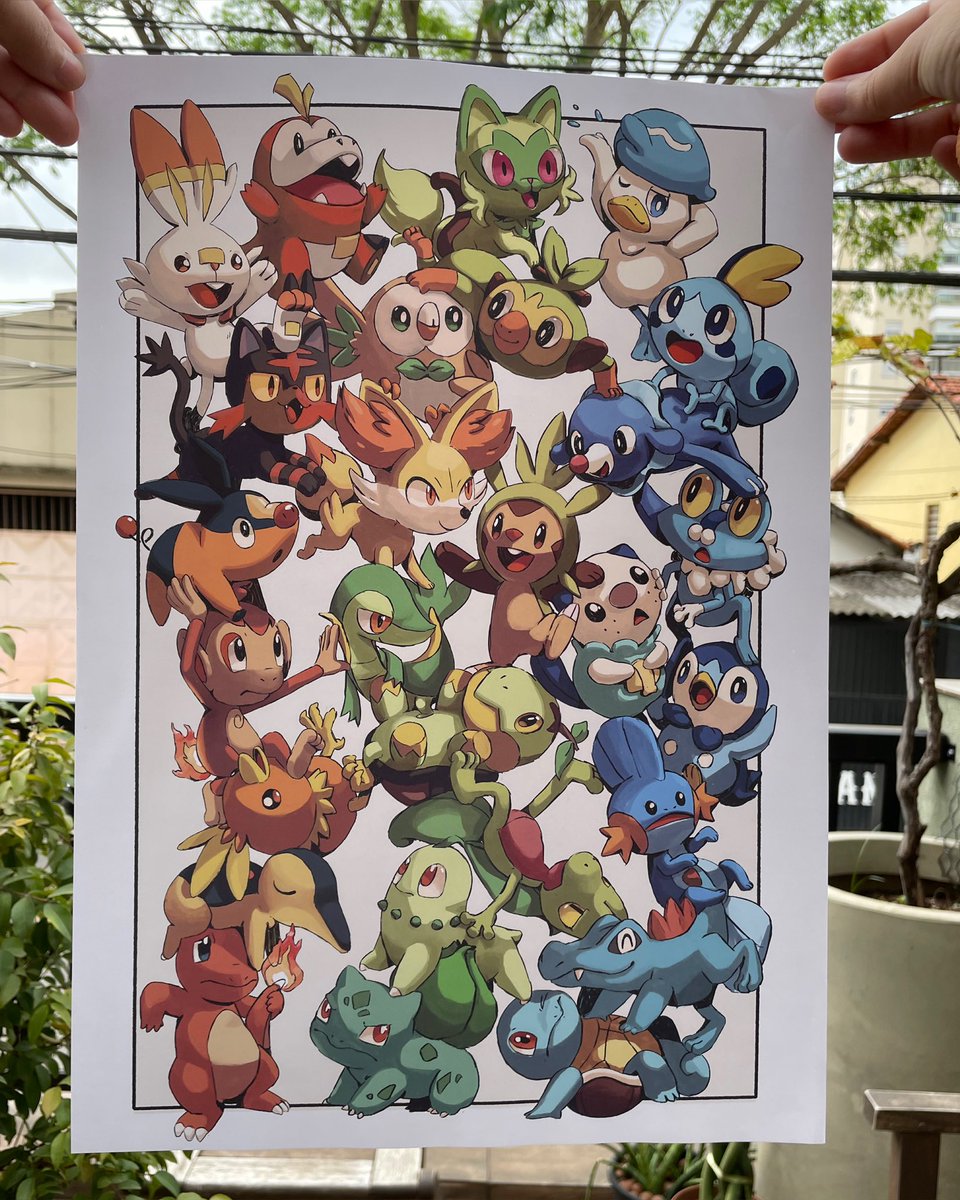 pripocaness's tweet photo. Print novoooo! Vou estar no Campinas Anime fest esse mês com essa belezinha ⭐️💛
Fanart com todos os iniciais de todas as gerações de Pokémon 🔥🌱💧 https://t.co/CxHDwa2sUY