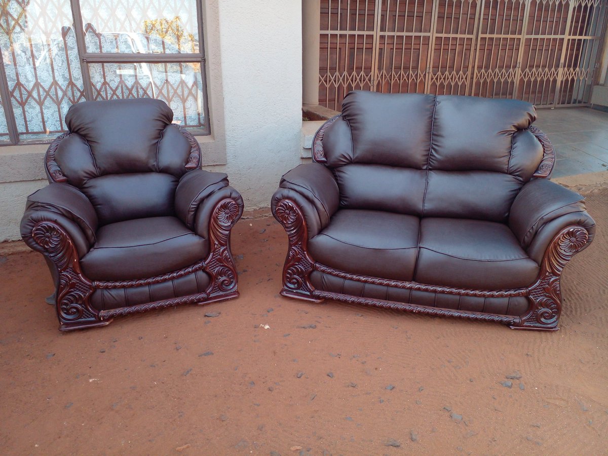 MaganyeleU's tweet photo. Restoration of sofas at your footsteps 
Contact:0792387176
Location:Malegale newstand,near jane furse. https://t.co/16hDthlPex