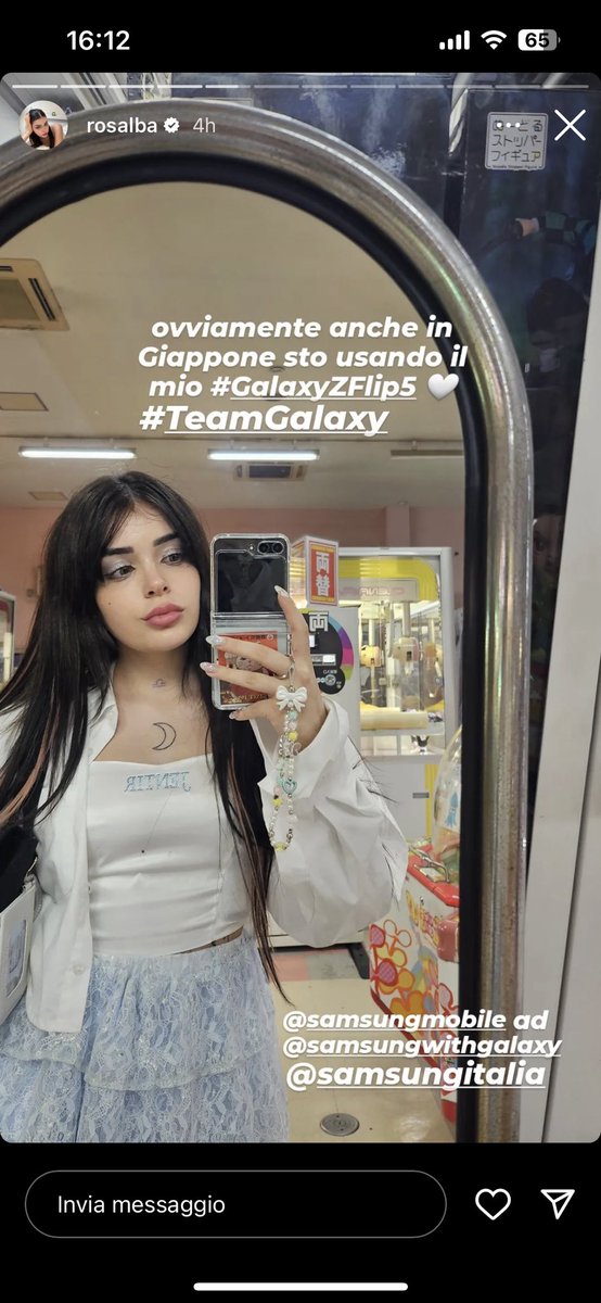 meb4e's tweet photo. Mi fa troppo ridere la cosa perché essendo pagati mostrano il Samsung e in realtà usano gli iPhone per i fatti loro ahahahahah https://t.co/WOXpKBpU45