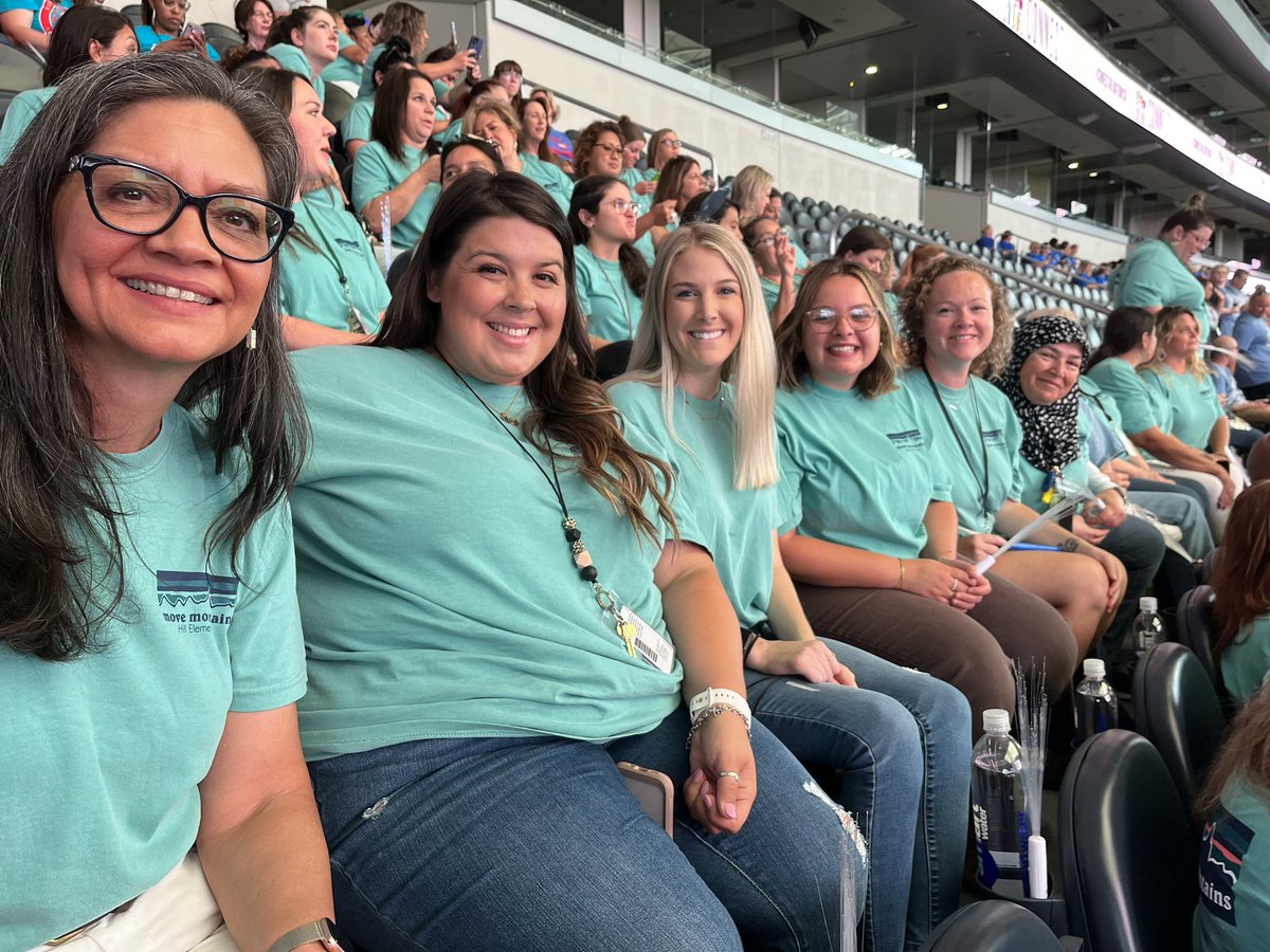 Haley Tennes tweet media