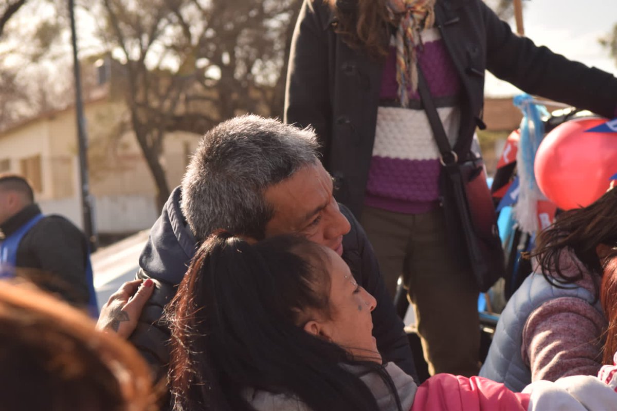 CARAVANA DEL PUEBLO🚙🛻

🔷Desde #LibresDelSur queremos construir un gobierno con lxs de abajo donde todxs seamos ciudadanxs de primera de la mano de Jesús, Silvia y Victoria
💙 Llevemos la alegría como bandera para una patria justa e igualitaria

#CaravanaDelPueblo