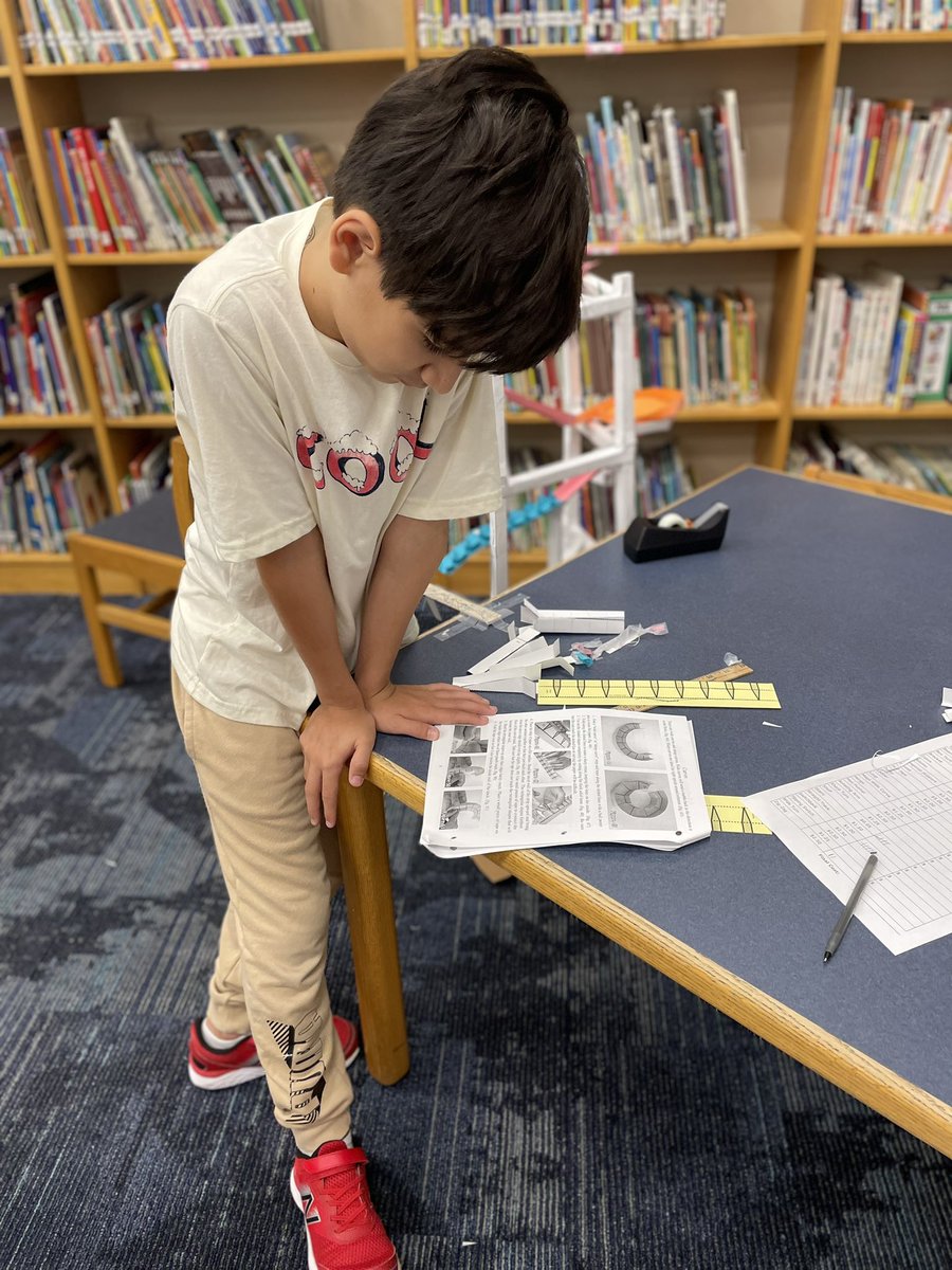 Mr_d_Hampden's tweet photo. All day to build and expand their creativity as their frameworks come together and begin to attach their tracks!
@CV_Eagle_Fndn @CatBayliss
#CVexplorations #STEAM #Engineering https://t.co/bgxysPC2Ui
