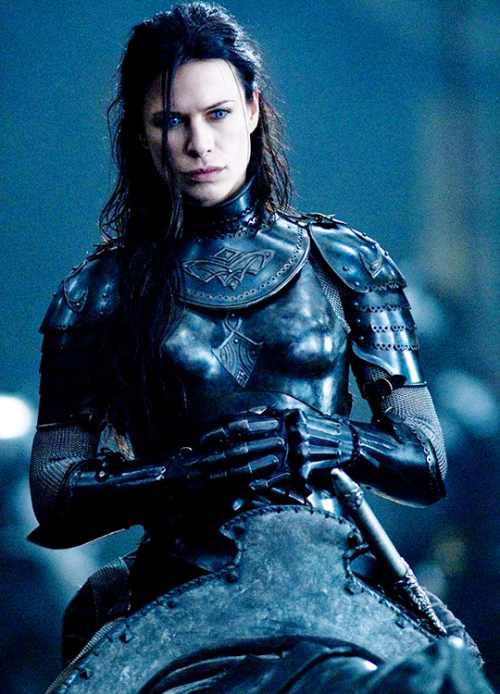 Happy birthday to British actress, model, and singer Rhona Mitra, born today in 1976. The original live action model for the Tomb Raider video game series, roles include Underworld: Rise of the Lycans, Doomsday, The Gates, The Strain, Beowulf, Supergirl, and Skylines. #RhonaMitra