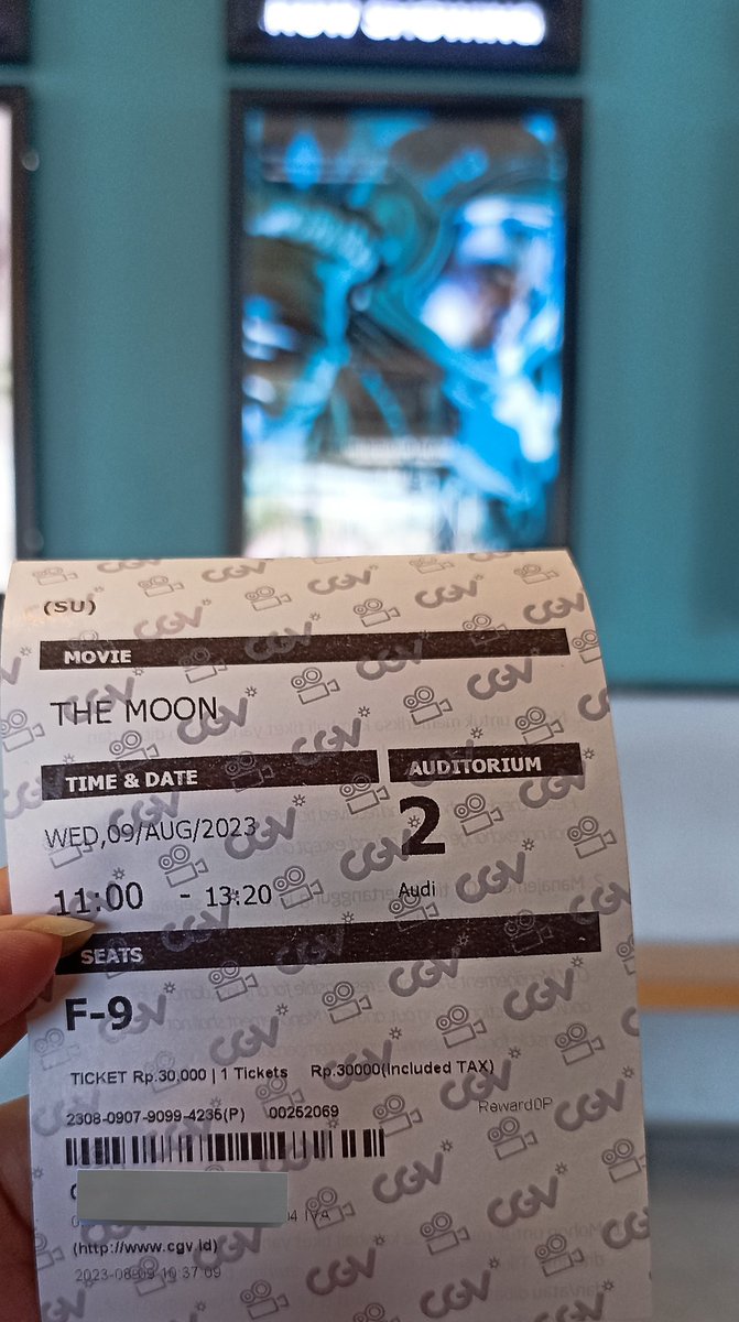 ooh_num's tweet photo. 10/10 
Yeah, this movie deserves perfect rate. I was crying a lot cuz of his struggle to survive there 🌕🥹
#TheMoonID
#더문 #도경수 #DOHKYUNGSOO #KYUNGSOO #TheMoonMovie https://t.co/Zf1tFiqVhh