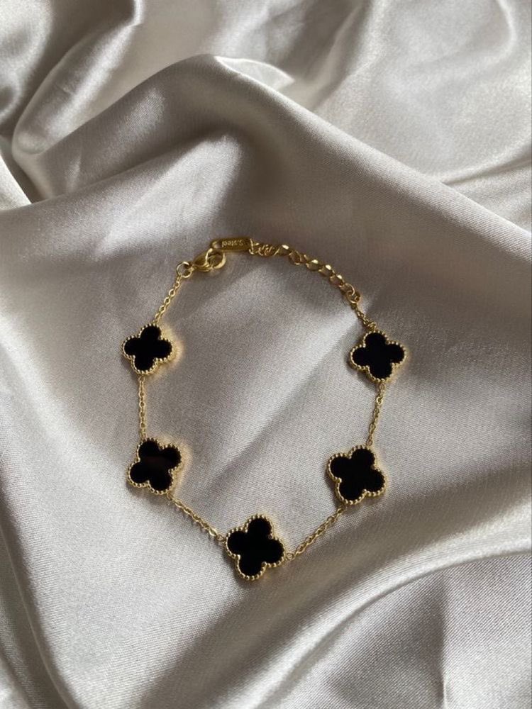 theaccessoristg's tweet photo. #TgTwittos : 𝑏𝑒𝑎𝑢𝑡𝑖𝑓𝑢𝑙 𝑐𝑙𝑜𝑣𝑒𝑟 𝑗𝑒𝑤𝑒𝑟𝑙𝑦 𝑓𝑜𝑟 𝑤𝑜𝑚𝑒𝑛. ♣️.𝐁𝐥𝐚𝐜𝐤 | #blackclover 

- 𝐃𝐈𝐒𝐏𝐎𝐍𝐈𝐁𝐋𝐄S. - Call or Dm Us +228 91 64 65 61.

« Awaken Your Body and Senses » https://t.co/KX5tsfKUbD