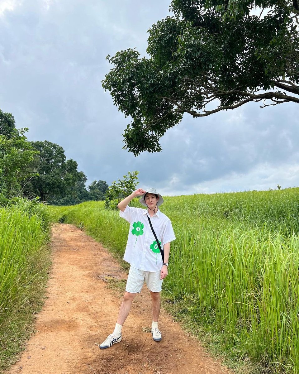 Cream0194's tweet photo. 🌳🤍

@mamannnnnn21 
#ต้าวมาแมน #ManSupakrit
#UltimateTroop https://t.co/DNMSS0Mb60