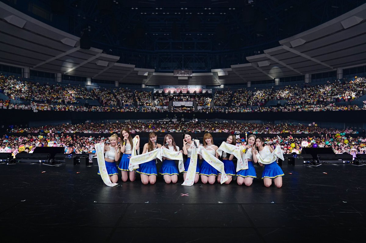 NiziU__official's tweet photo. 広島公演1日目
ご来場ありがとうございました🍁

3週間ぶりの“ココ！夏Fes.”🙌
そしてNiziUとして初の広島でのライブで、WithUのみなさんからたくさんパワーをもらえました👊

ツアー後半戦、まだまだ盛り上がっていきましょう！❤️‍🔥

#NiziU #ニジュー #니쥬 #WithU
#NiziU_tour #ココ夏Fes #COCOnutFes https://t.co/qc5pnn9CJA