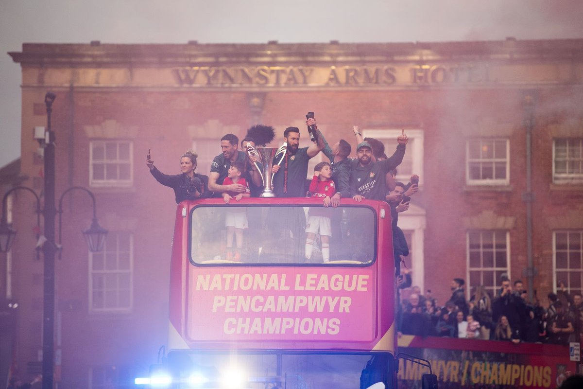 Wrexham_AFC's tweet photo. We’ve come a long way in twelve years…

#OTD in 2011, we stood on the brink and up stepped the greatest fans in the world, raising more than £100k in 24 hours to keep our club alive. 

Diolch yn fawr iawn, to every single one of you 👏

🔴⚪️ #WxmAFC https://t.co/S6trsesJBx