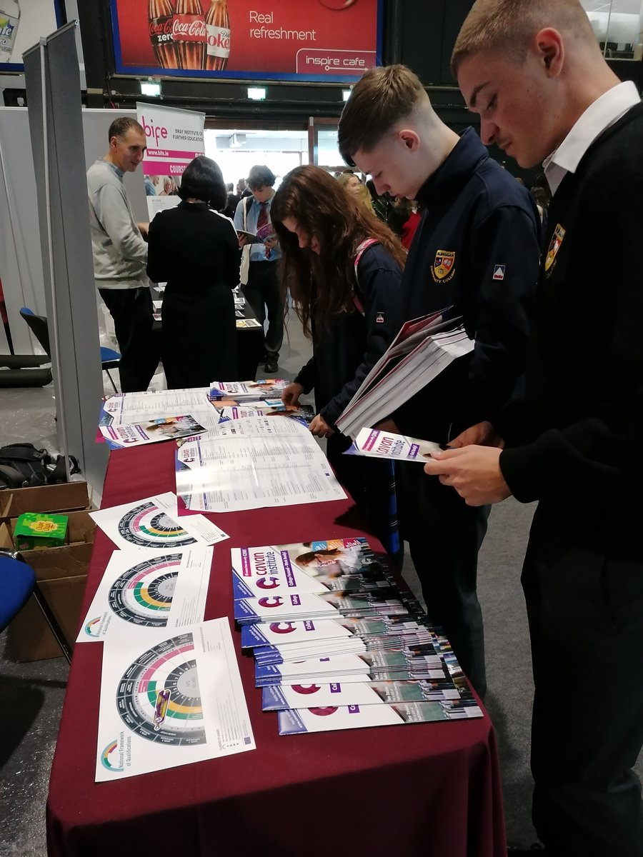 BrilliantCFES's tweet photo. CFES Scholars from @Balbriggan_CC embark on an exhilarating college tour. Exploring Dublin City University &amp; Cavan Institute, meeting inspiring professors, and envisioning their future, these exceptional students are ready to conquer the world! #DreamingBig https://t.co/7EqSzKQffG