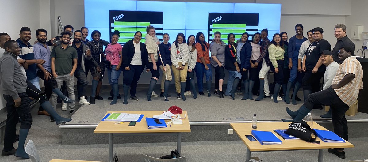 Lyn Woollam RN 💙 tweet media