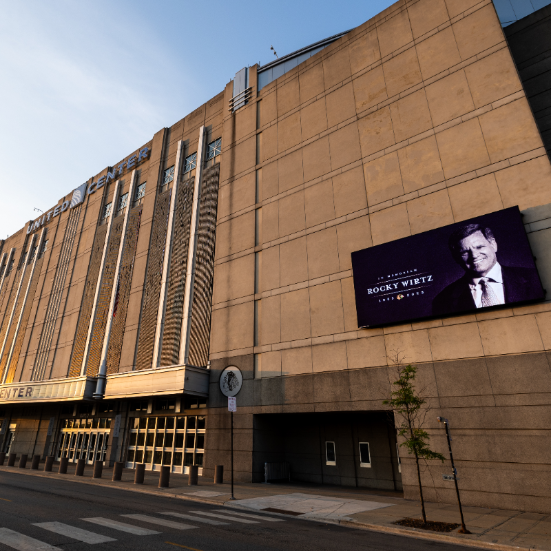 NHLBlackhawks's tweet photo. Today's services begin at 11:00 am, free parking opened at 9:30 am.

Coverage begins at 11:00 am on @NBCSChicago and our Youtube Channel.

All details can be found here ⬇️