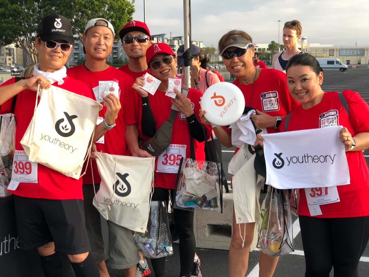 Activate_Evolve's tweet photo. Our mission is to captivate attention and build brand awareness by crafting versatile trailers and booth spaces that showcase the magic of @Youtheory. ✨💪

#productsampling #brandawareness  #targetaudience #awareness #experiences #marketing #marketingagency #eventmarketing https://t.co/l5UGpRu6d3