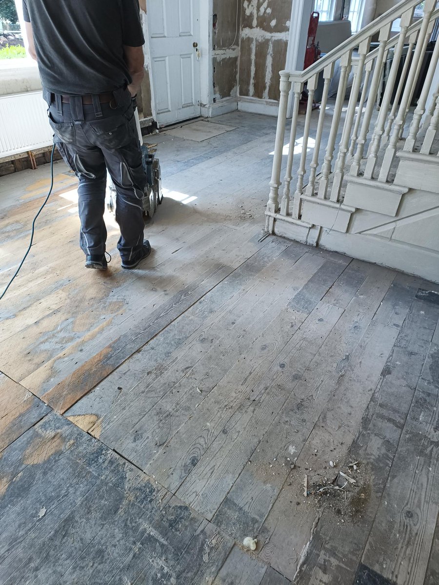 StainbustersLtd's tweet photo. We are proud to be involved in the renovation of this  17th century listed building. The job required removal of years of paint &amp; dirt to bring the wood floor back to bare wood, applying a colour oil 7 finishing with lacquer. #Bona brought out it's original characteristics. https://t.co/KiciSNTgbm