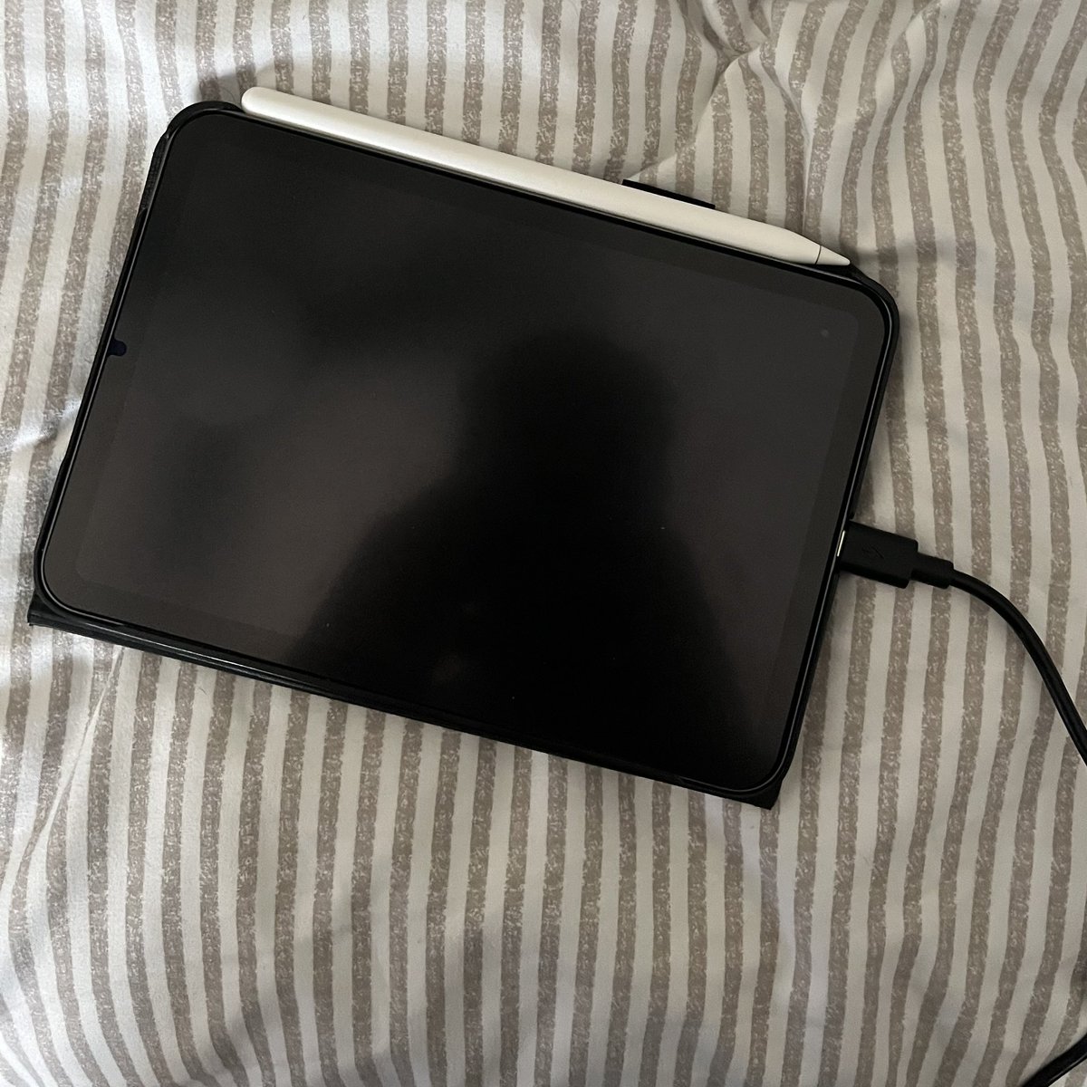 GM y’all

- Always check your battery

- I definitely just lost some progress

- Art is hard, and it seems I make it harder by being an idiot

- Here’s to a better Wednesday