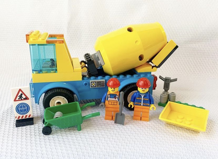 Building With Spidey tweet media