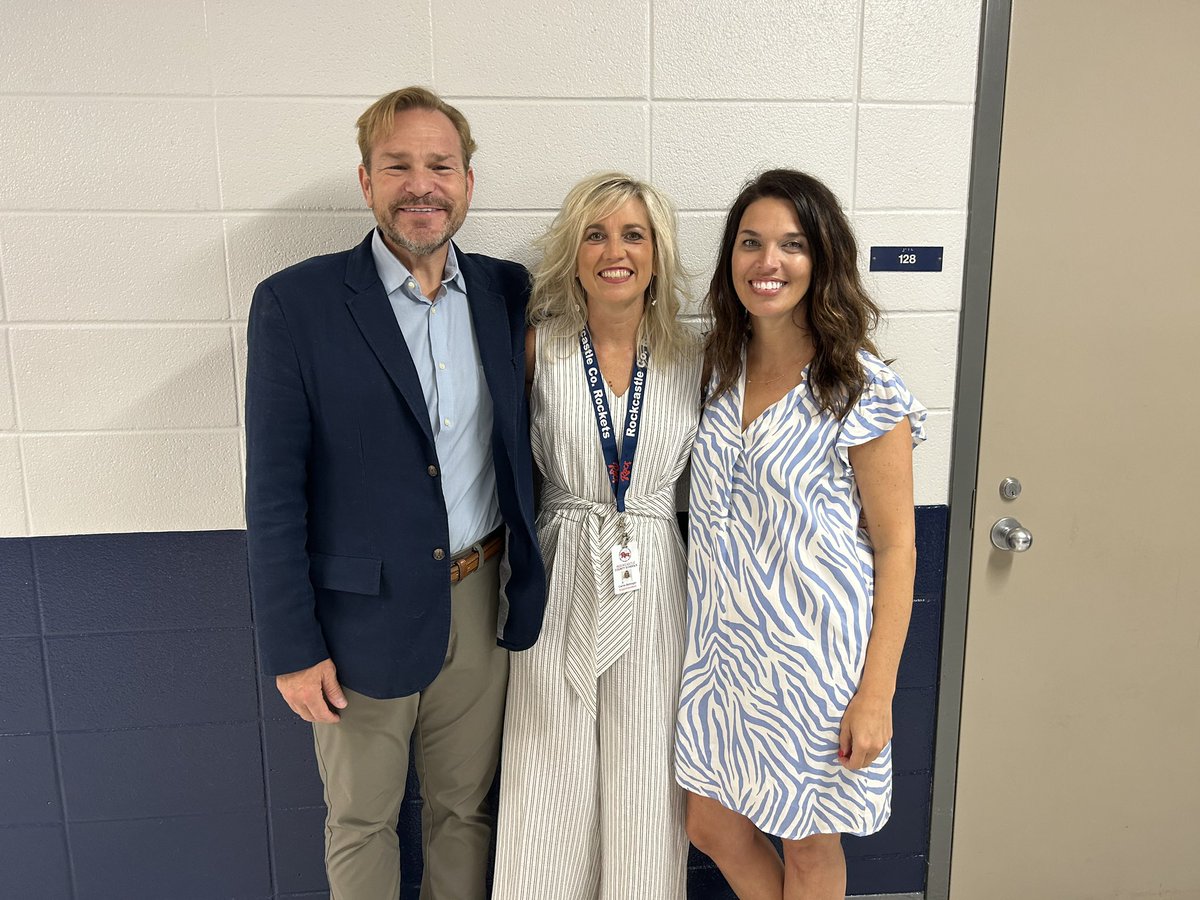 KEDC1's tweet photo. Itβs a great day at the Rock! @RockcastleCoSch is soaring high into the ACE platform with @ckersey32 and Canva with @JamieSaylor83! #WeAreKEDC #RocketLearners @KingWendy_m https://t.co/aObulQRJ6a