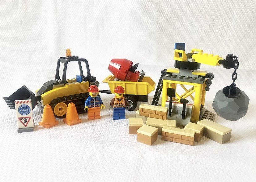 Building With Spidey tweet media