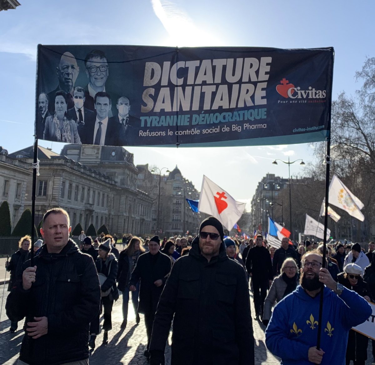 mg12gm's tweet photo. @Cassandre_57 @f_philippot @_LesPatriotes @f_philippot
#Civitas a été très engagé à vos côtés pour dénoncer la #DictatureSanitaire lors des manifestations Parisiennes.
Pourquoi restez-vous silencieux alors qu’un simple mot de soutien envers les Catholiques, en cette période difficile, serait le bienvenue ? https://t.co/vUxuW1ufey