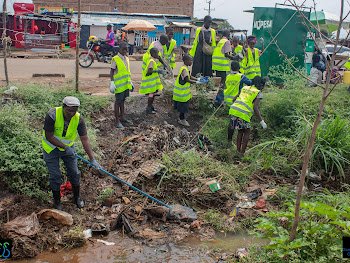 DAbrahamB's tweet photo. Join us tomorrow at the Kisumu beach resort for a clean up activity to kick off #NALYS2023. Let's join hands and make a positive impact @UNESCO @green_speaking @ChildFund @SDG2030 @OurOcean @plasticosis @HonTuya @JamesWakibia @PMOsano @social_wg #YouthsForChange https://t.co/CQjklH6QsO