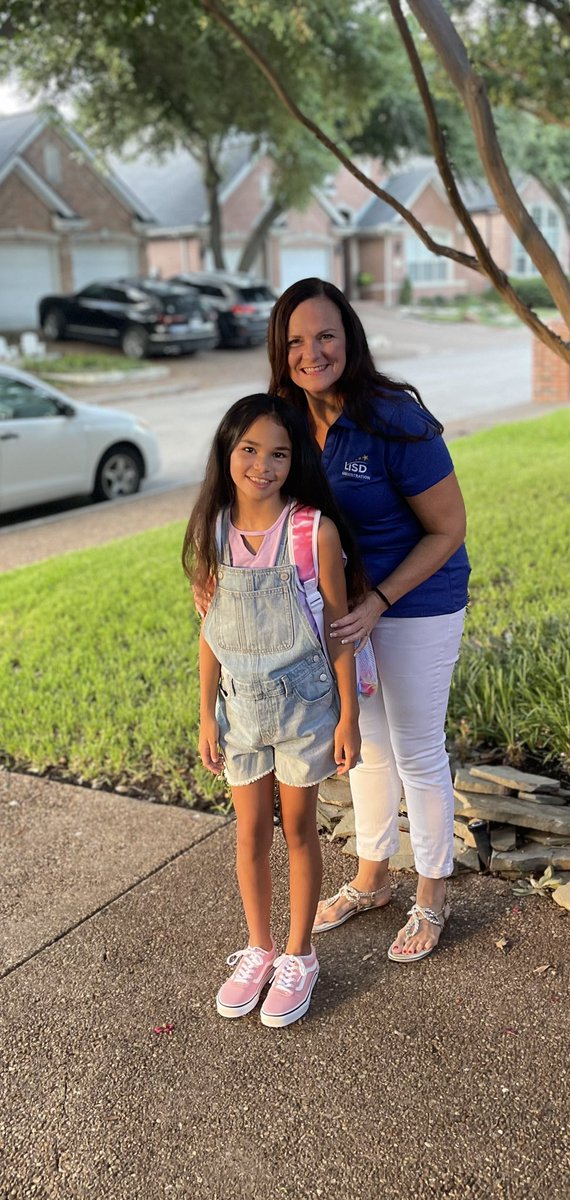 CarinShearer's tweet image. Beginning my 25th year has a Public Educator, 22nd in LISD and Jacqueline’s First Day of 4th grade. Ready to Be the One! #lisdb2s23 #onelisd