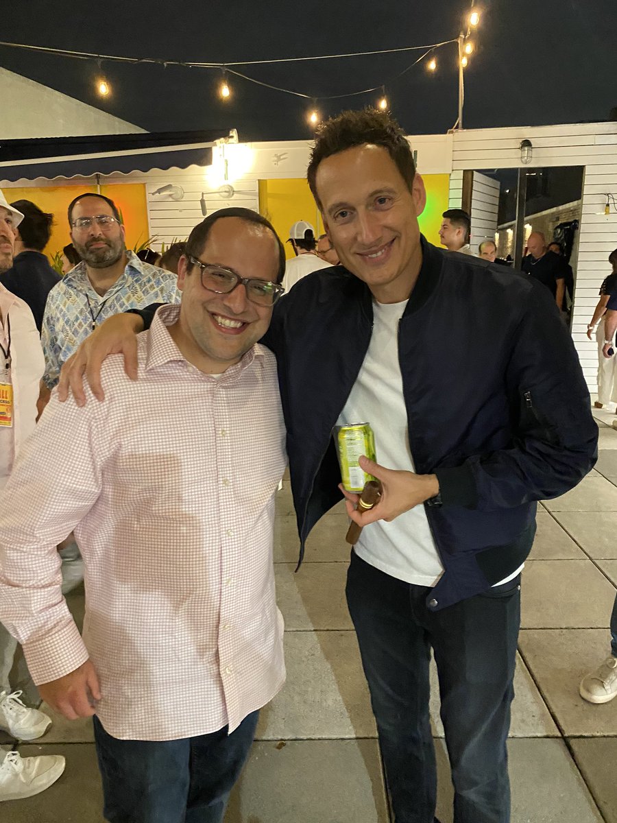 EliLebowicz's tweet photo. Had a blast performing at the @chosencomedy last night in Coney Island in front of a few thousand Jews. Was also great to meet some pretty legendary comics. Thanks to @StandUpNY @ElonGold for having me on the show. https://t.co/Bakqb2KkCW