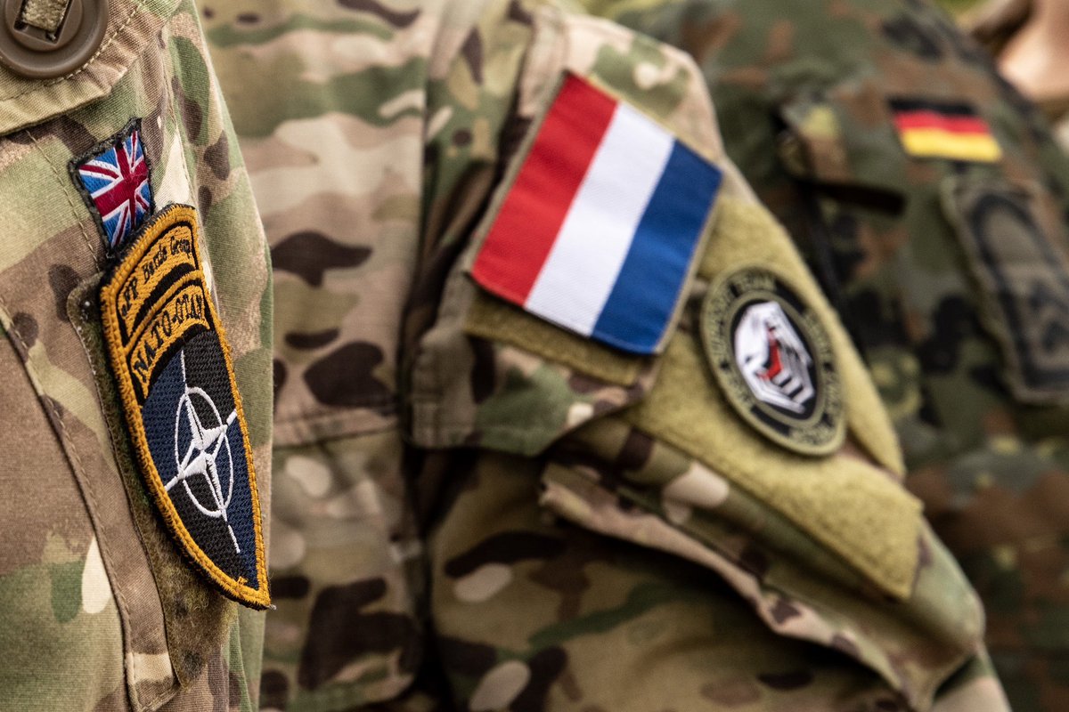 BG_Poland_eFP's tweet image. For the next three weeks 🇺🇸🇬🇧🇵🇱🇳🇱🇧🇪🇨🇦🇪🇸🇫🇷🇩🇪🇳🇴🇮🇹🇨🇿 partner up on a #multinational cross border #airexercise, calling in #fire and showcasing #nato #strike capabilities and our seemless #collaboration and #cooperation #wearenato #strongertogether #jtac 📸Sgt Soliday