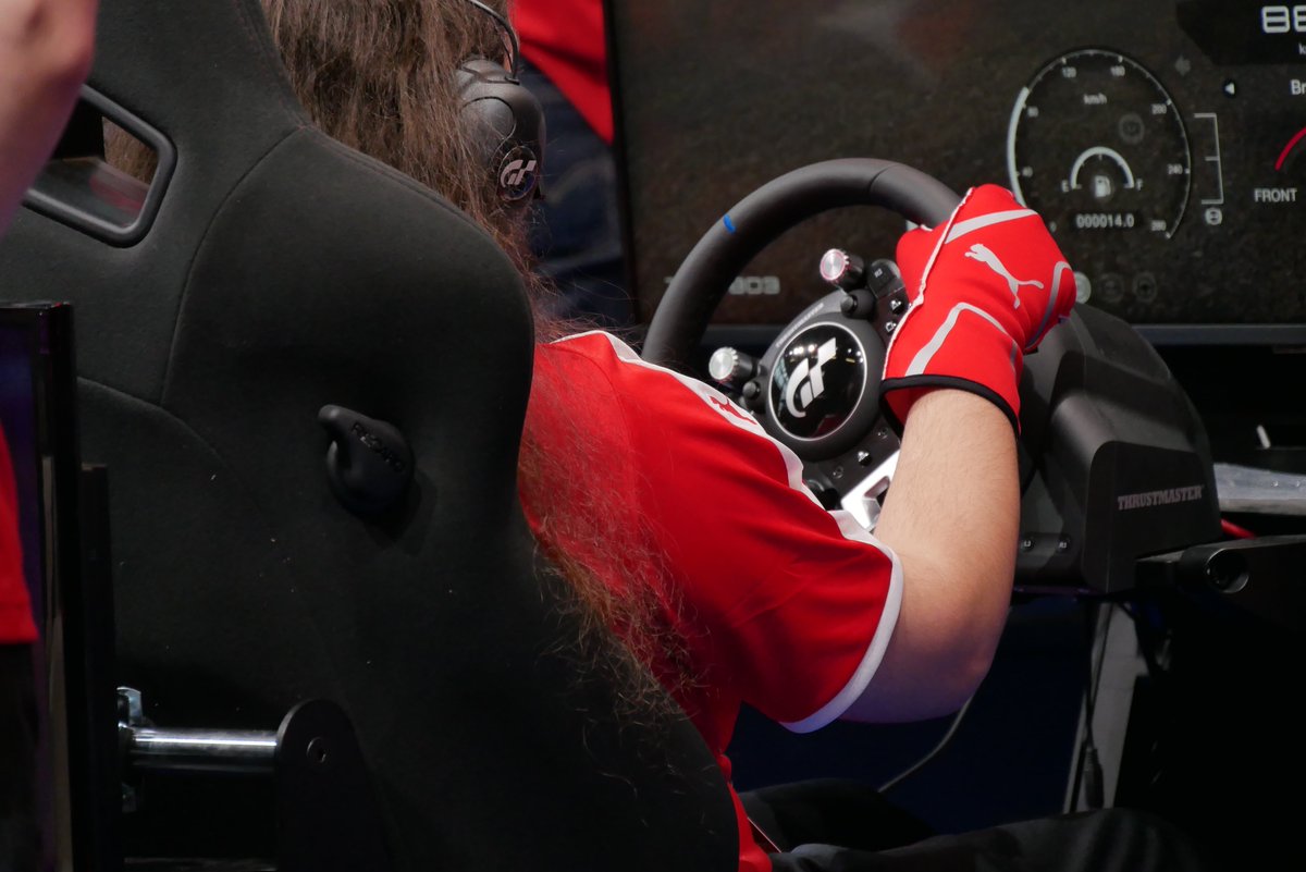 Thrustmaster Official tweet media