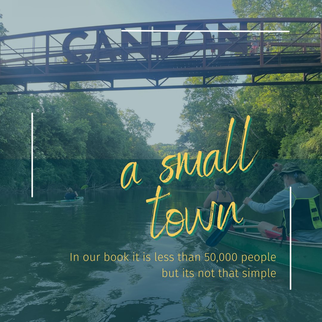 Just what is a small town?  We think it is a town with a population of <  50k.  See how we look at the range of small towns from 50k to 500. Small towns, Village Towns &amp; Hamlets moxietowns.com/stories/small-… 
#smalltownlife