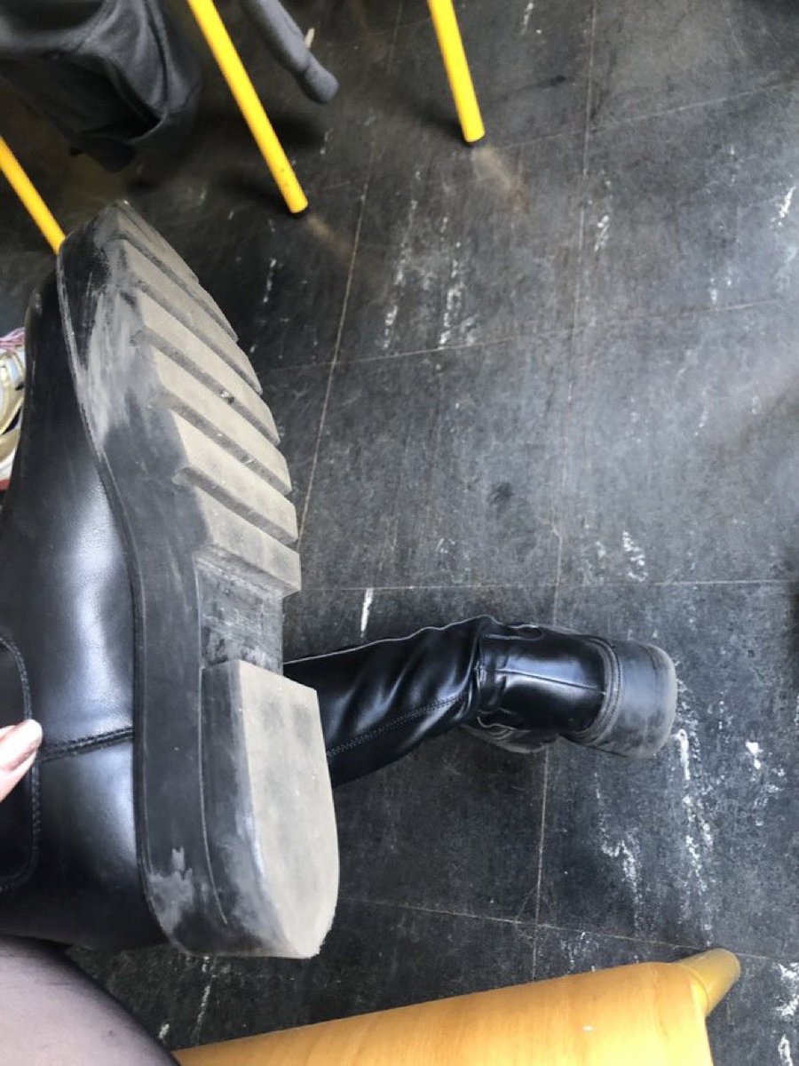 Mistressedomin's tweet photo. 👠👅 https://t.co/MnrAvBxHvK