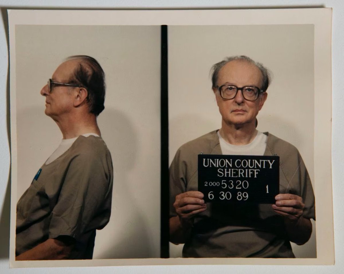 snupod's tweet photo. Everybody say it with us, altogether… THIS 👏 F*CKING 👏 GUY 👏 #JohnList
📸: https://t.co/yPGLAyHS0Q https://t.co/8QxLWQaMlE