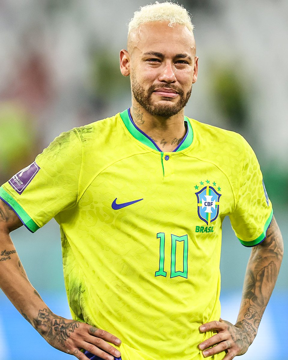 Va a acabar su carrera sin un mundial, sin un balon de oro, sin ningún premio individual.

De los mayores talentos de la historia del fútbol desperdiciados, la importancia de un buen entorno.