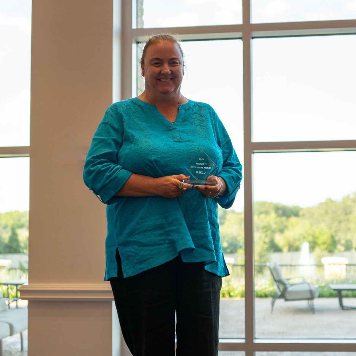 ESCRegion11's tweet photo. Congratulations to our Connecting Students to the Community Essay Winners from last week's Teacher of the Year Ceremony! https://t.co/646tbNNM8E.

Connecting Students to the Community Essay Winners:
• Elementary – Tammy Rainey, @decaturisd
• Secondary – Sarah Milosh, @azleisd https://t.co/zLuz5viGFV