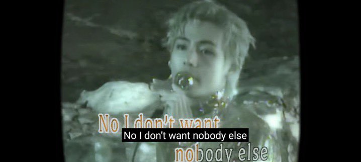 btsaresevennn's tweet photo. "Pienso en ti todo el tiempo. Dónde estás, con quién estás. Perdido sin ti bebé. Desearía que me amaras de nuevo. No, no quiero a nadie más" ㅡ “Love Me Again” by Kim Taehyung https://t.co/xWzZzQkGMD
