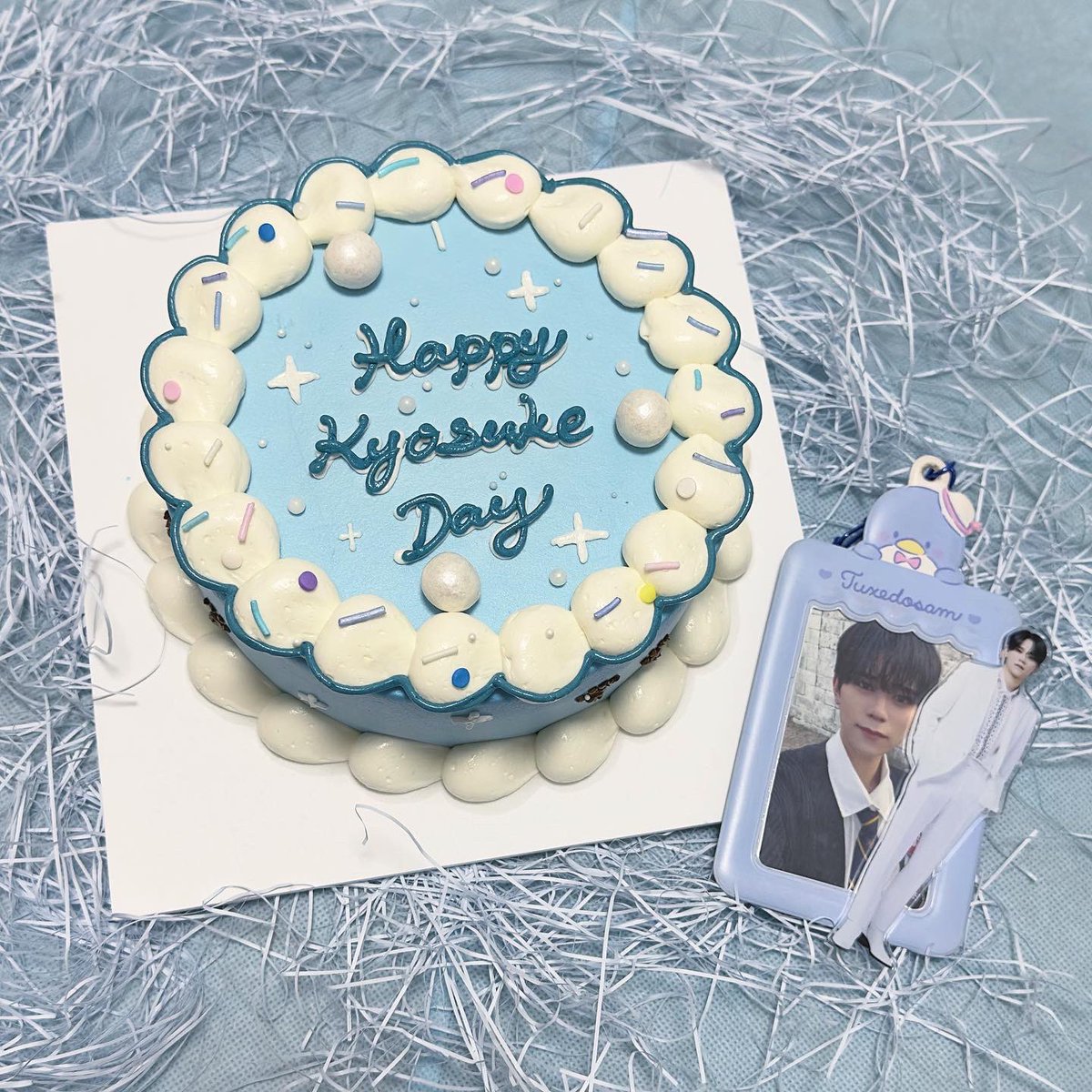 _kyooocha's tweet photo. 。・゜ 　♡ 。　　・　゜ 　　　♡
　　　♡　　　　♡ ゜・。。 ♡
・゜ ♡ 𝐇𝐀𝐏𝐏𝐘𝐊𝐘𝐎𝐒𝐔𝐊𝐄𝐃𝐀𝐘゜・* ・ ♡ ° . 。
　　　　♡.
　。・゜　　　 ♡ ・ 。　　。・゜ ♡
　　♡　。・゜
　　　　♡　　　.　　　.♡.

#藤牧京介祝24歳_君と見る光へ
#HappyKyosukeDay https://t.co/gzK6hQjfeo