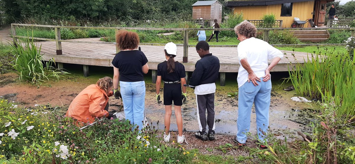 AidBoxCommunity's tweet image. Our Trips &amp;amp; Days Out for those seeking asylum in Bristol are designed for adults &amp;amp; families to spend time together, learn new things, and create meaningful memories. 

Hopefully also inspire confidence, friendship and hope. 💕

“Straight away I felt happy.” - A.E.