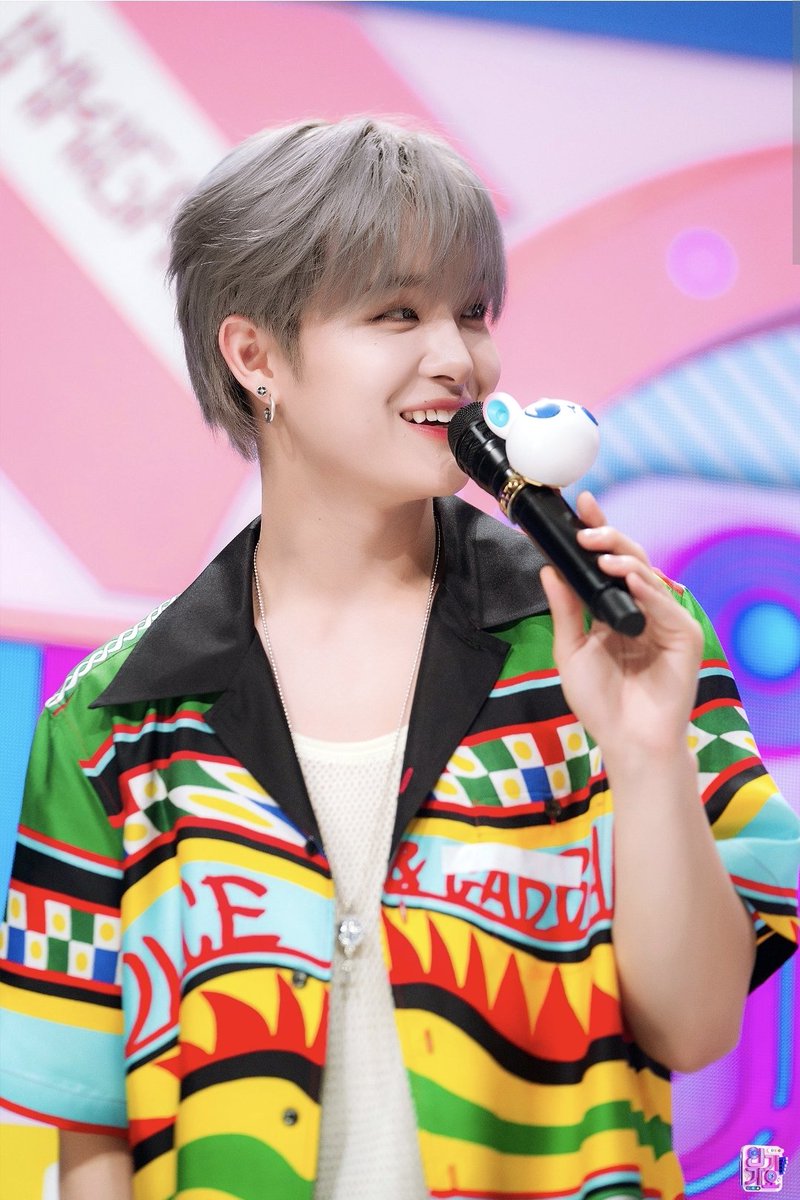 trsrupdates's tweet photo. [PHOTOS] 230806

📸 SPECIAL MC #JIHOON INKIGAYO CUTS

#TREASURE #트레저 #トレジャー @treasuremembers https://t.co/aeSr3XPhSy