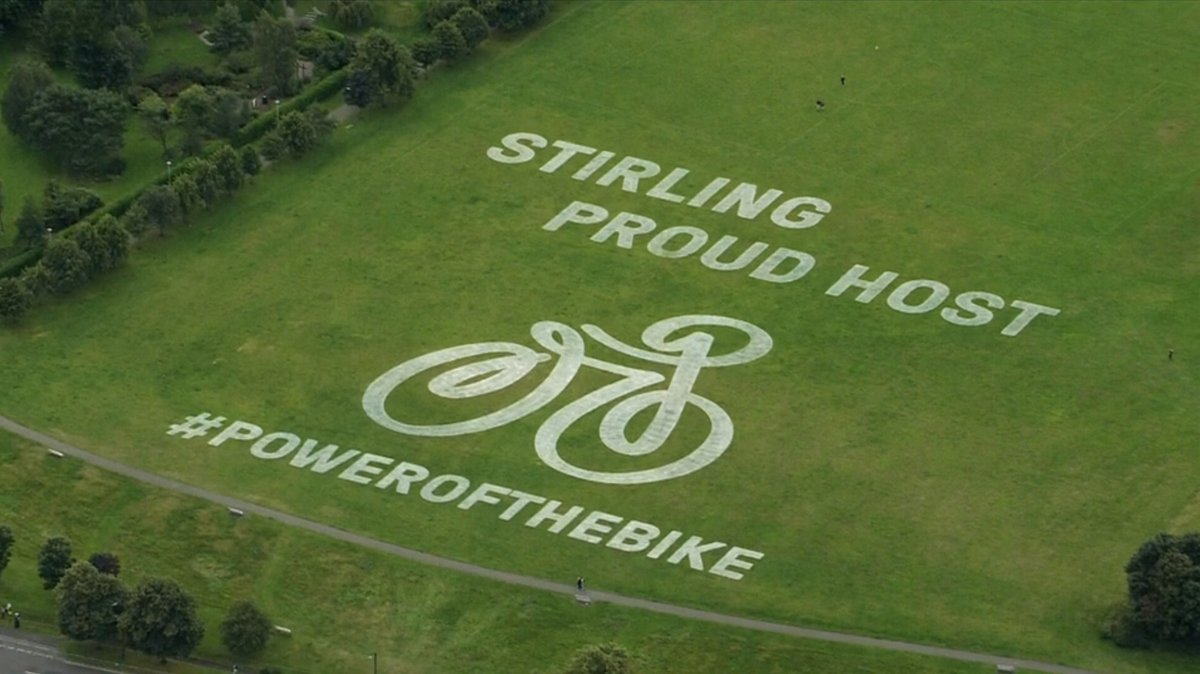 HELLO, 👋🏻 we're on the 📺
Here's our start, finish and 'usual bench' from a point of view we don't normally get to see.
The World Championship cyclists are having their fun, we appreciate their efforts as a warm up to Sunday's Stirling junior parkrun #387
Hope to see you there.