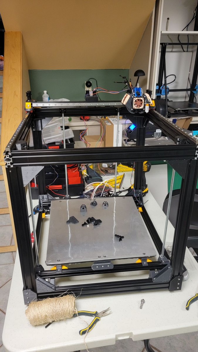 Sam Caron tweet media