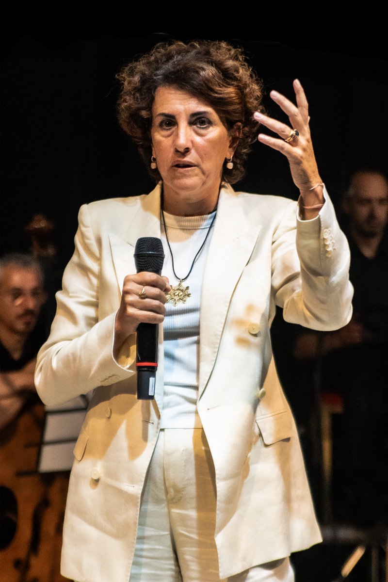 When asked about receiving this award Dr <a href="/ChadhaAnt/">antonella santuccione chadha</a> said, "Without my white coat I would have not been the person here today. Just as Martin chose his 'dress' to thrive in his role, each of us should select attire that harmonizes with our innate talents and life's purpose."

2/3