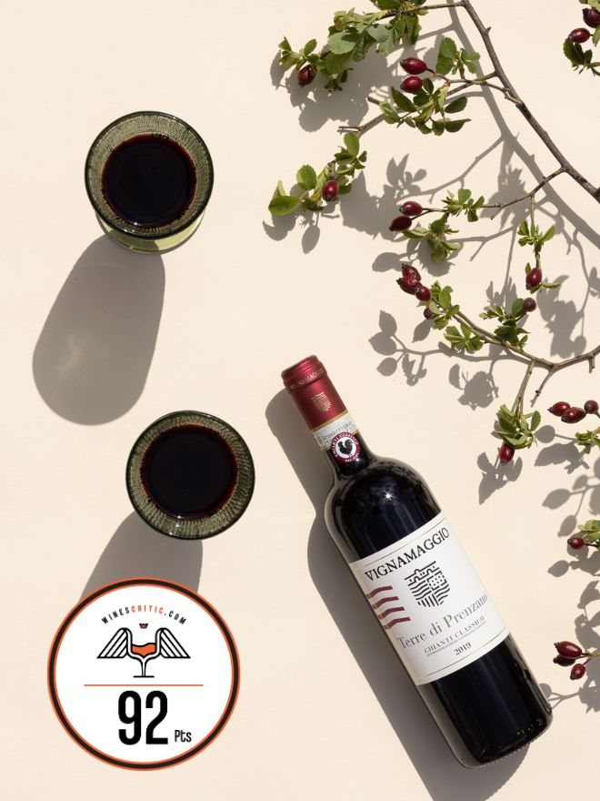 «Preciso e di buona vivacità sensoriale mostra note di prugne rosse, fragole, tiglio, buccia di limone e canfora. Corpo medio, tannini rotondi ed un finale di ottima succosità. Bevi ora.»

🍒Leggi la review del nostro #ChiantiClassico  TERRE DI PRENZANO 2020 su @WinesCritic