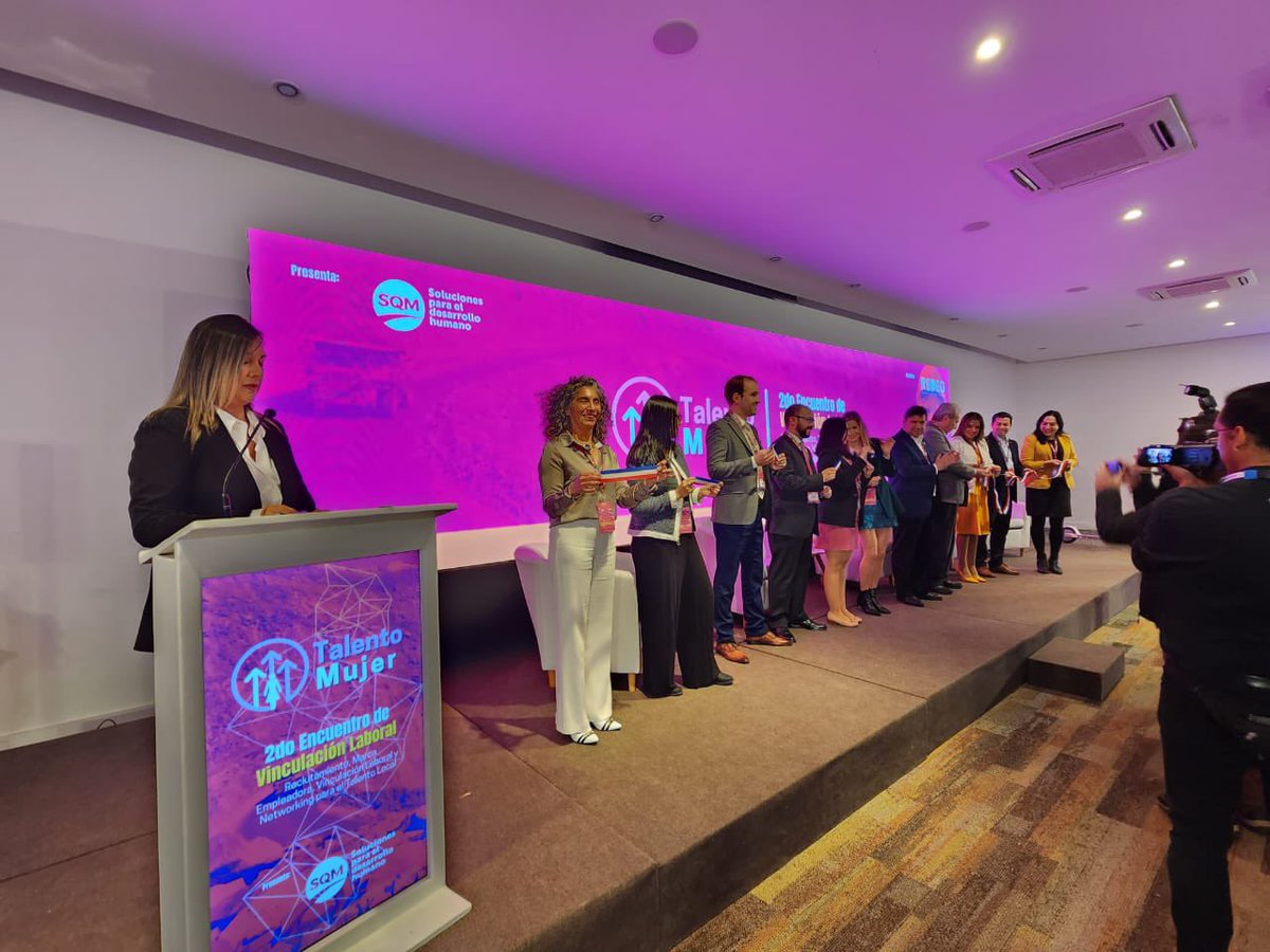 wimchileoficial's tweet photo. 📣 Hoy @wimchileoficial está presente en Talento Mujer en Antofagasta junto a Somos REDEG 🤩

#TalentoMujer #womeninmining #orgullowim https://t.co/oM09SzU6tu