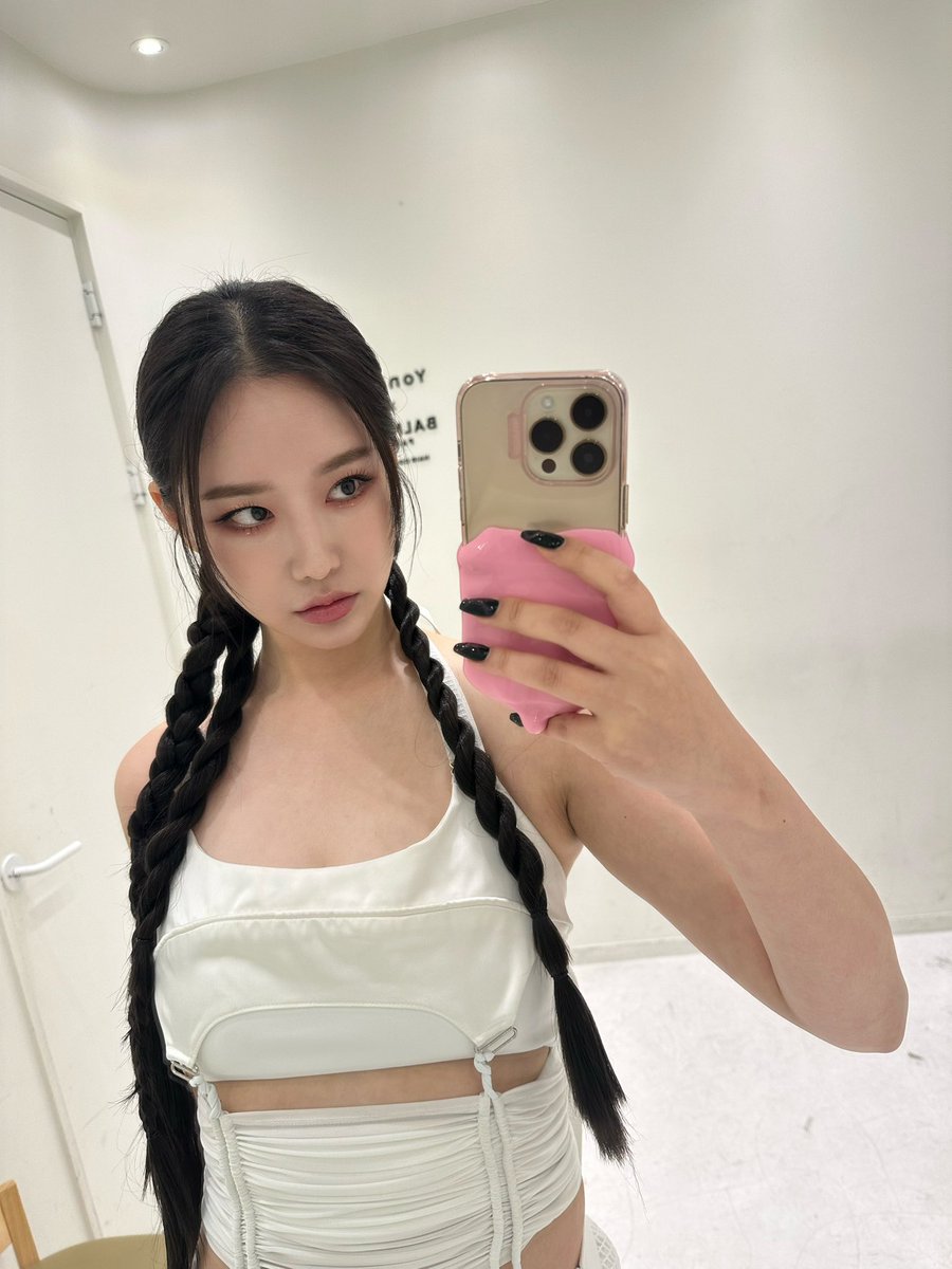 민영 / MINYOUNG tweet media