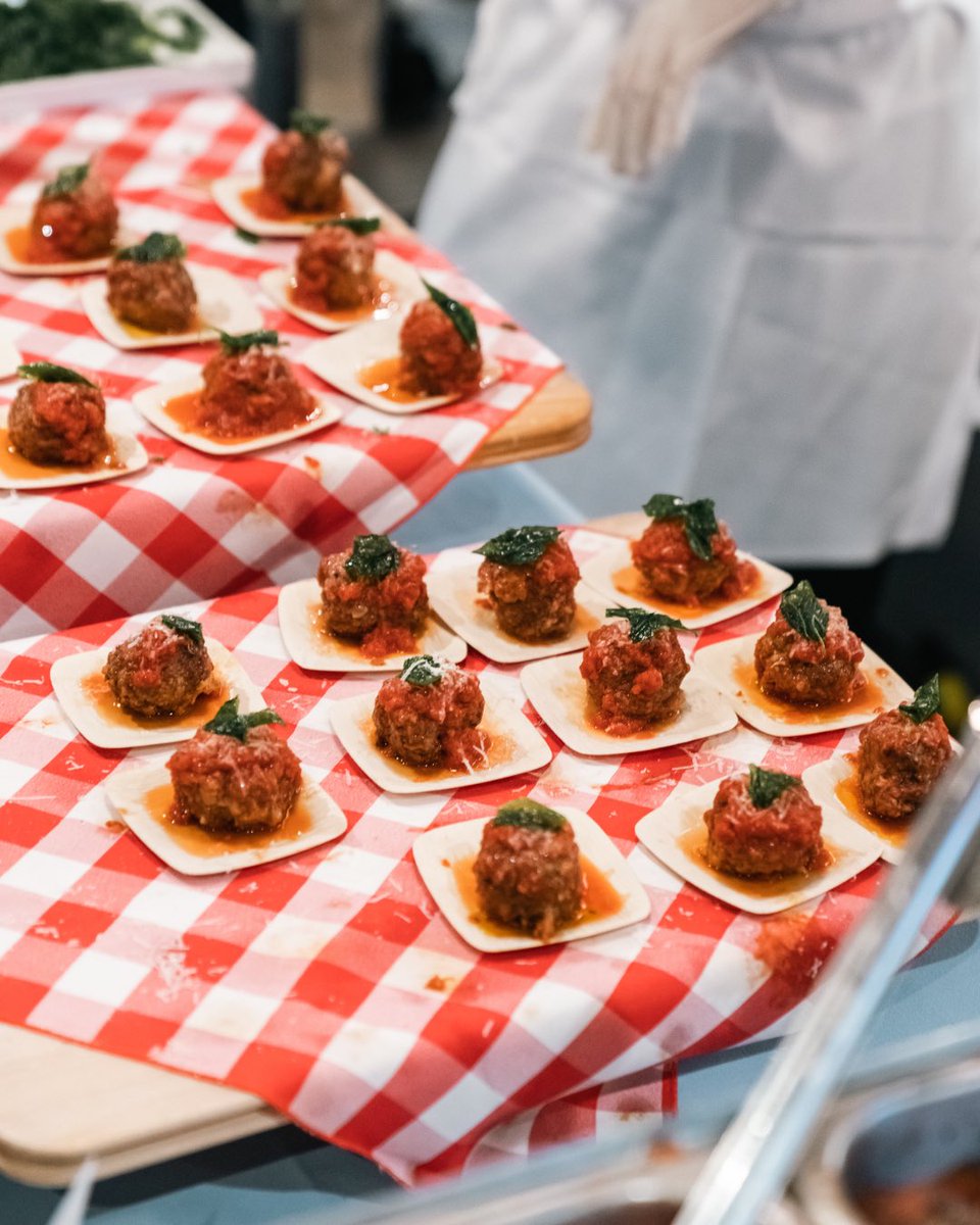 Chelsea Market tweet media