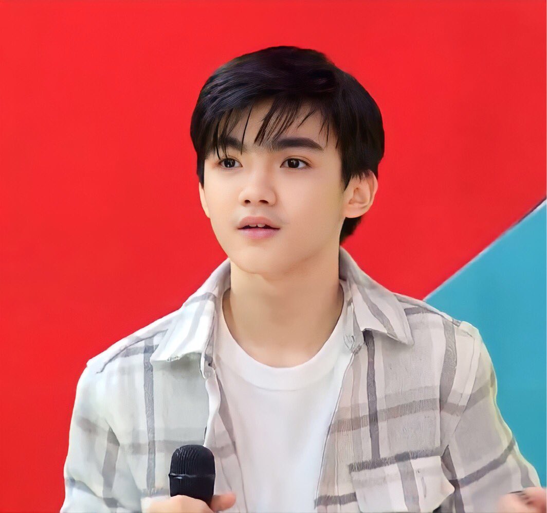 _dsrgrce's tweet photo. Gwapo 😳🥰❤️
#DavidRemo https://t.co/In9VBTBNCj