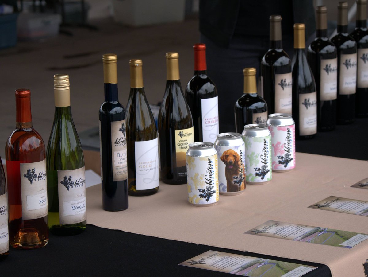 Did you know we're at the Harrisonburg Farmers Market every Saturday? Come out and pick up a bottle of wine to go with that kale and artisanal cheese you're buying! 

#winelovers #farmersmarket #vineyard