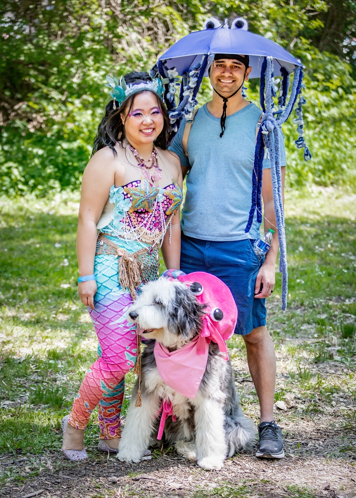 Pets are welcome! Bring your furry friend to the Ren Faire.
Please review our Pet Policy on our website. 🔗 in bio.

📸 Dream Senses Photography
