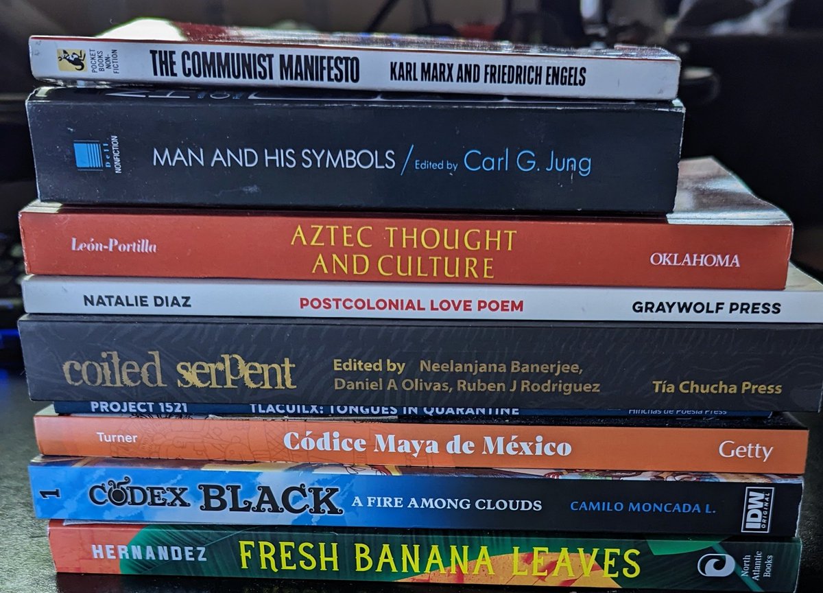 BigRaz818's tweet photo. Surround yourself with close friends..... #BookLoversDay https://t.co/eFHZnlwltp