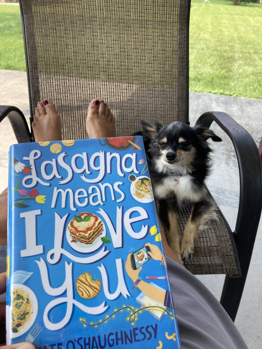 DPSLibrary1's tweet photo. @kloshaughnessy 💗📚💗#LasagnaMeansILoveYou!

-Christmas list items!
-I have given journals to people after the loss of a loved one-going to keep on doing that💗
-Recipes!!!

A definite contender for the @DPSLibrary1 #2024MockNewbery. 

Fun summer day walk and read with my dog https://t.co/ZcfhUTtdcP