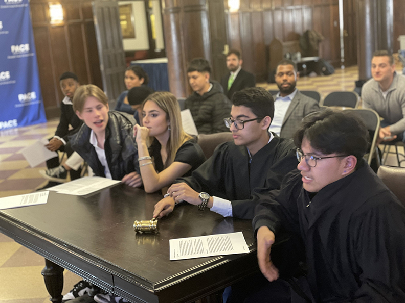 HaubLawatPace's tweet photo. .@HaubLawatPace is committed to #diversityinlaw and advancing the legal profession by hosting numerous #pipelineprograms in #partnership with local organizations, government, court systems and legal firms who share our mission. READ MORE: https://t.co/XHZSsgeELr https://t.co/UaE8dyr7Fy